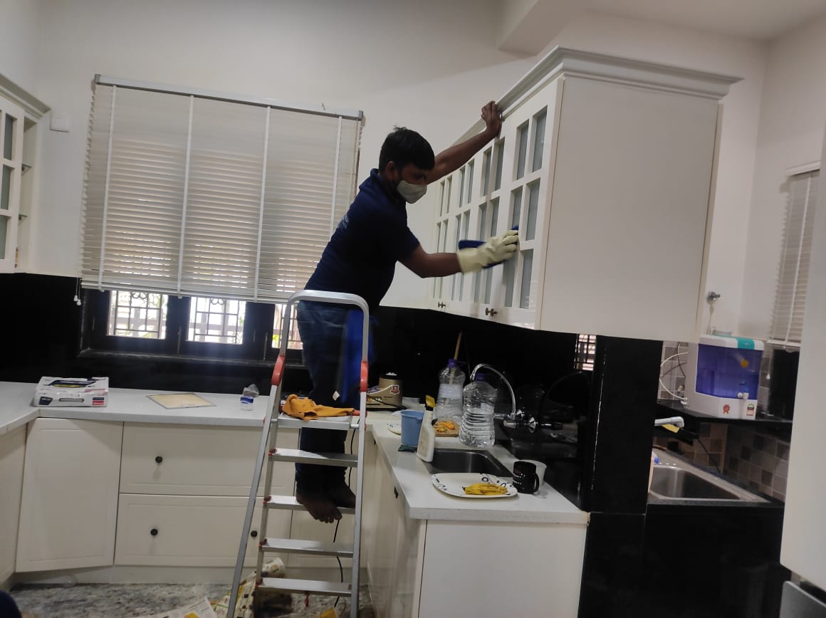 Kitchen Deep Cleaning